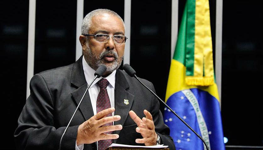 PARLAMENTARES VÃO AO STF PARA PROIBIR TRAMITAÇÃO DE EMENDAS ENQUANTO DURAR INTERVENÇÃO NO RIO