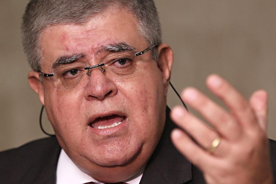 "Temer avisa que está pronto para encerrar intervenção e votar PEC da Previdência"